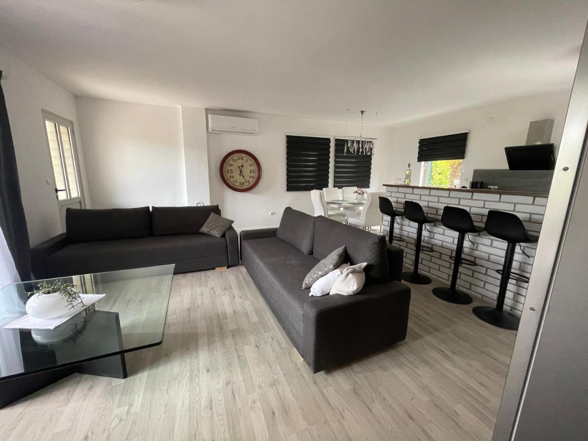 Enna Apartment A Meerblick Perfect Location Medulin Ngoại thất bức ảnh