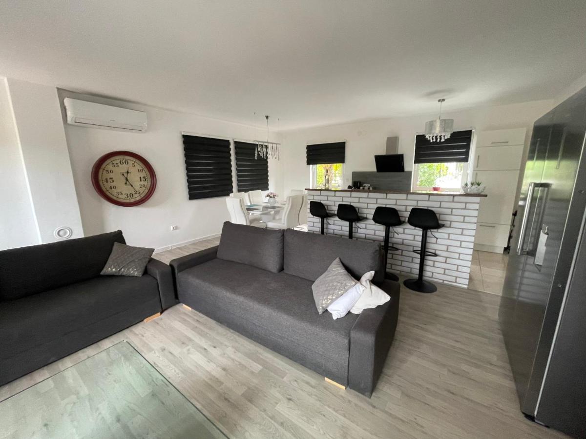Enna Apartment A Meerblick Perfect Location Medulin Ngoại thất bức ảnh